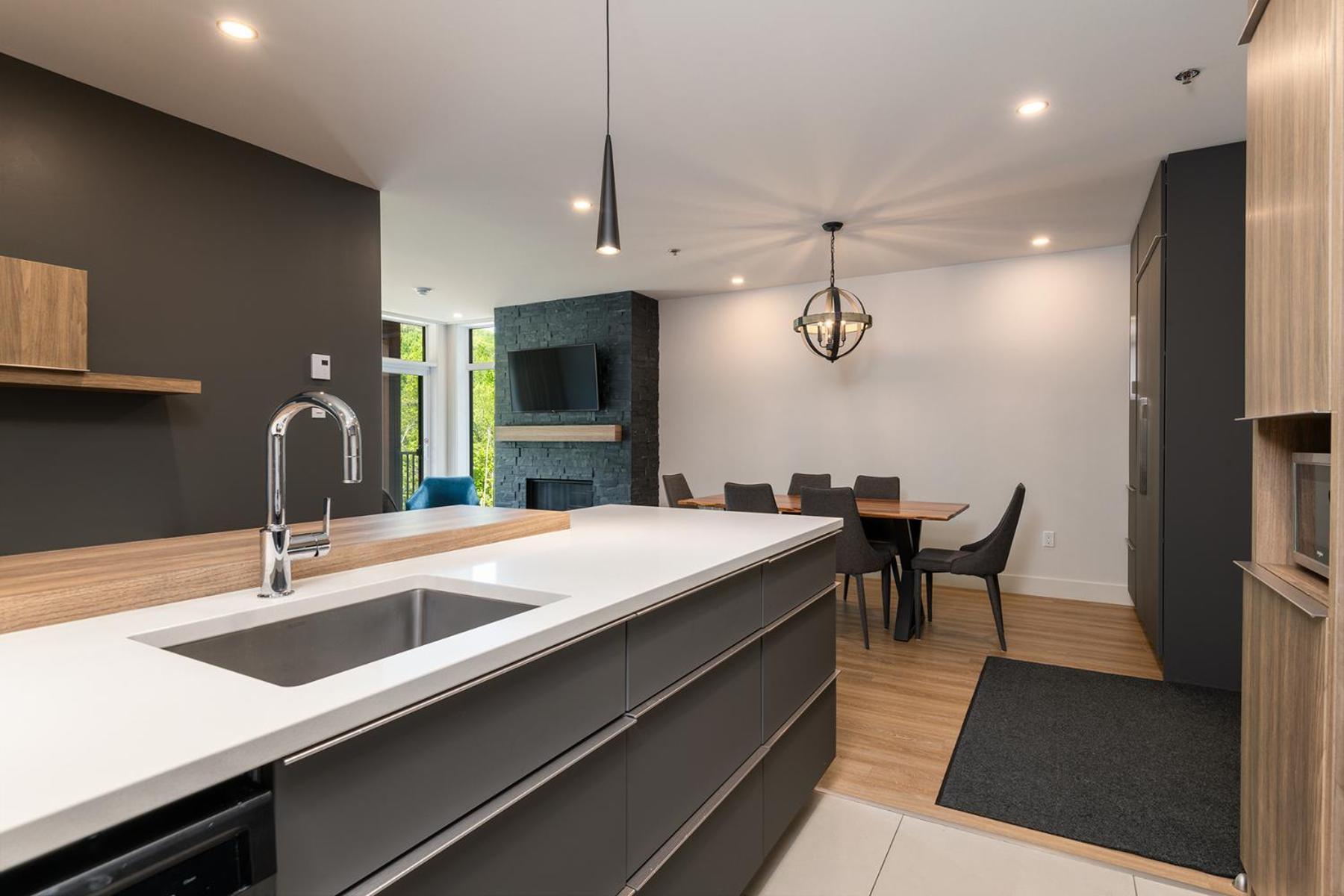 Les Appartements Du Massif De Charlevoix Petite-Riviere-Saint-Francois Rom bilde
